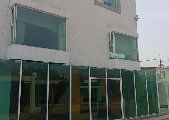 Casa De Reyes En Satelite Holiday home